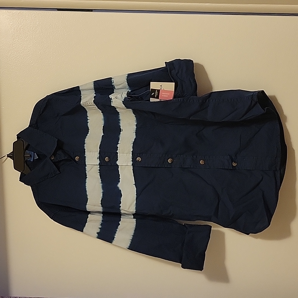 NWT: Arizona Jean Co Indigo Vibes Tye Dye Stripe L/S Button Down Shirt